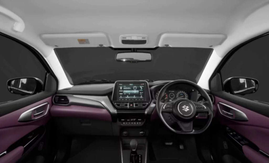Maruti Fronx का प्रीमियम डैशबोर्ड और 9-इंच टचस्क्रीन इंफोटेनमेंट सिस्टम