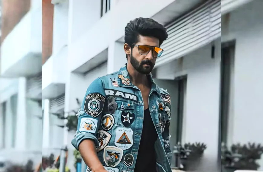 RAvi dubey धूप के चश्मे और पैच वाली डेनिम जैकेट में