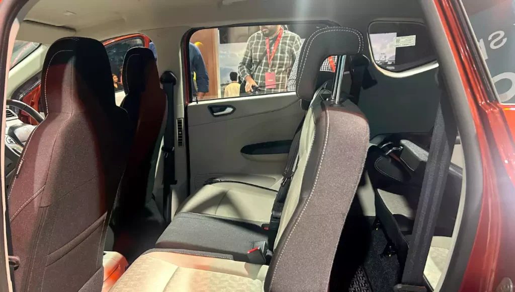Renault Triber facelift interior